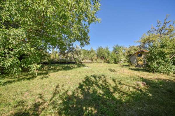 ZÁHRADA s CHATKOU, KALVÁRIA - KOŠICE - SEVER, 400 m2