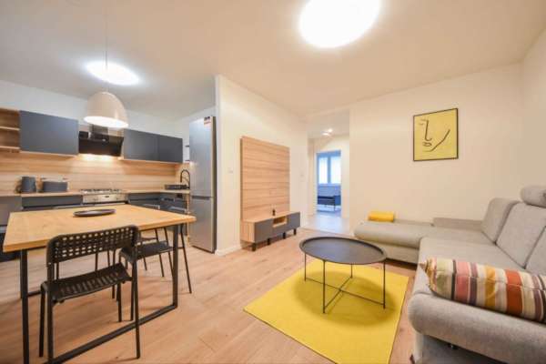 TERASA - 3 IZB PRAŽSKÝ TYP - 6 m LOGGIA, KYSUCKÁ ul., KOŠICE - ZÁPAD