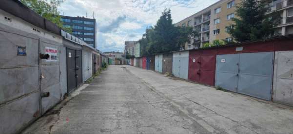 Prenájom garáže – Lomená ulica, Košice