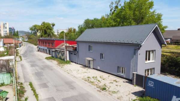 PRENÁJOM – OBCHODNO-KANCELÁRSKA BUDOVA, KOŠICE – ŠIRŠIE CENTRUM